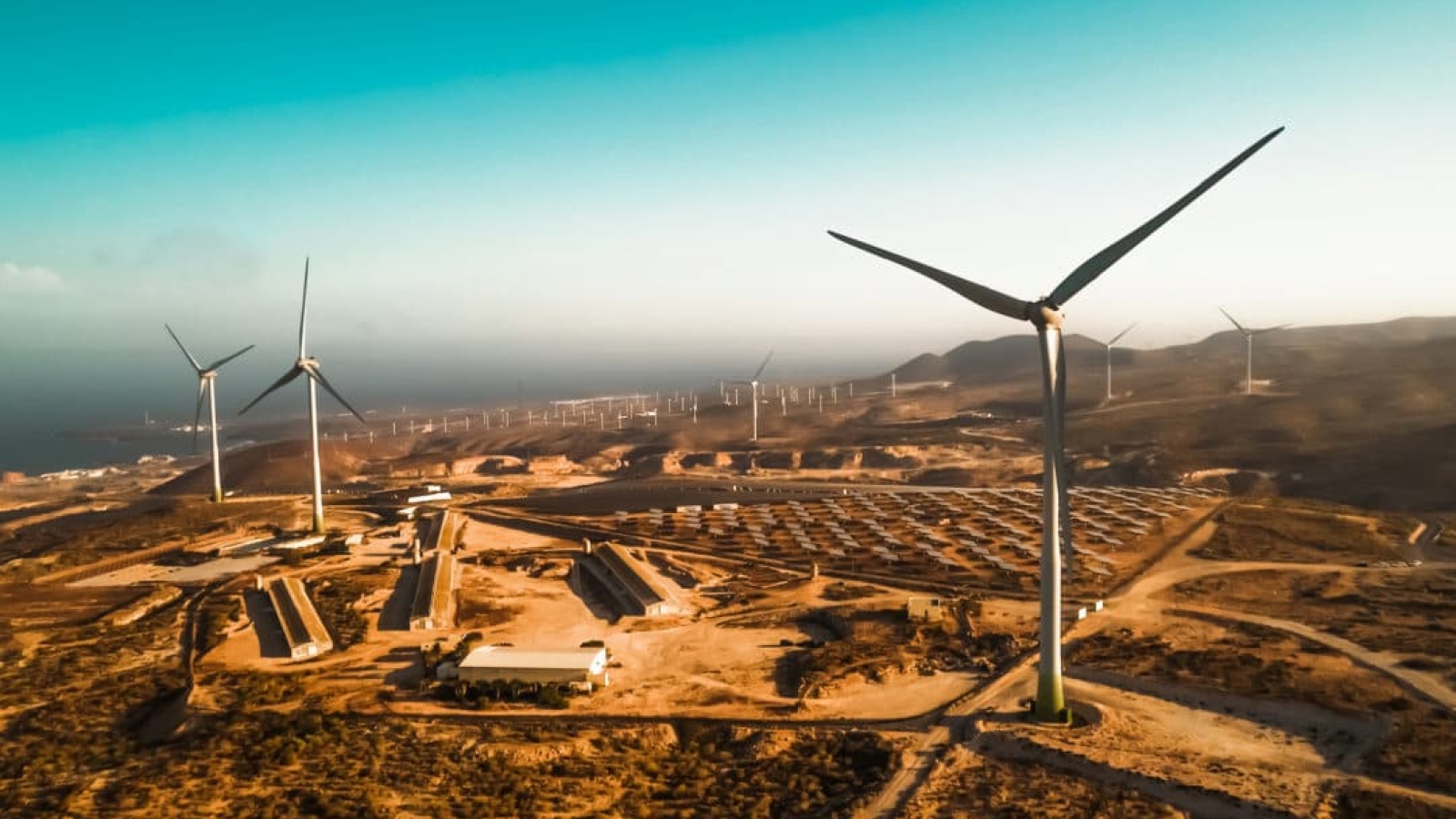 panoramic-view-of-wind-turbine-and-solar-panels-in-2022